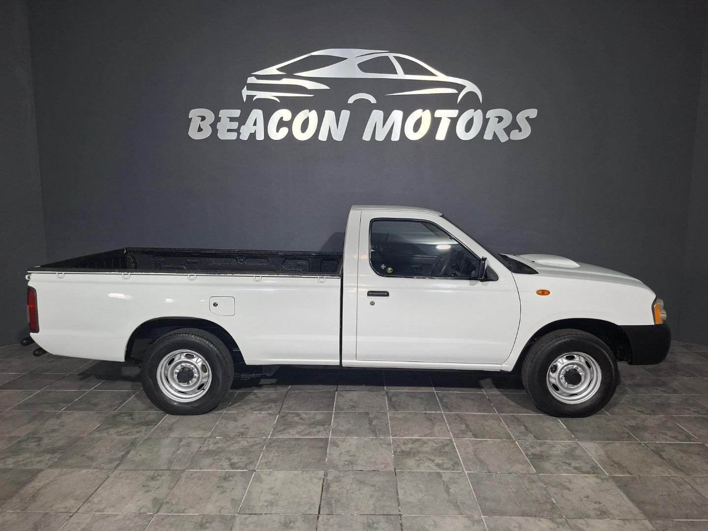 2020 Nissan NP300 Hardbody 2.5TDi Mid