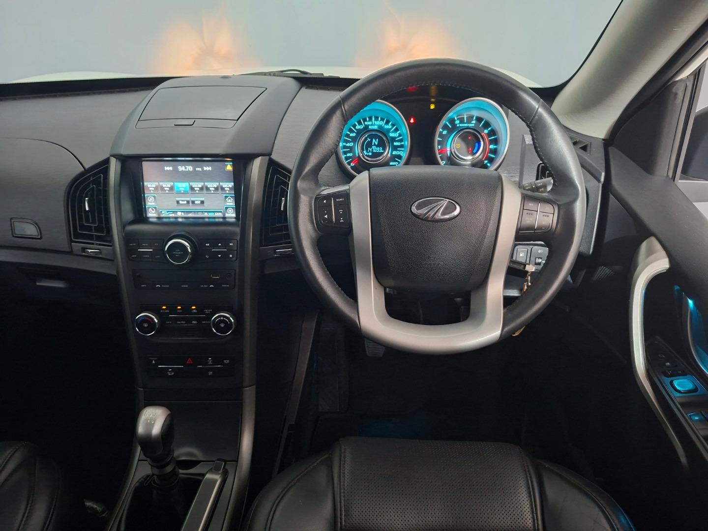 2017 Mahindra XUV500 2.2CRDe W8 AWD