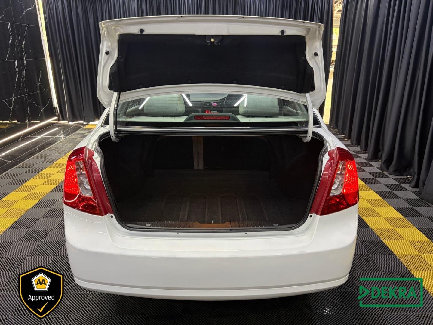 2011 Chevrolet Optra 1.6 L